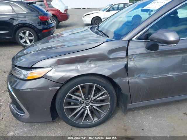 4T1F11AK6MU540105 Toyota CAMRY XLE