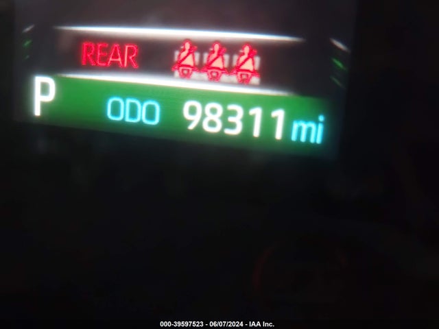 Toyota RAV4 LE 2019 JTMH1RFV1KD032331 Image 15