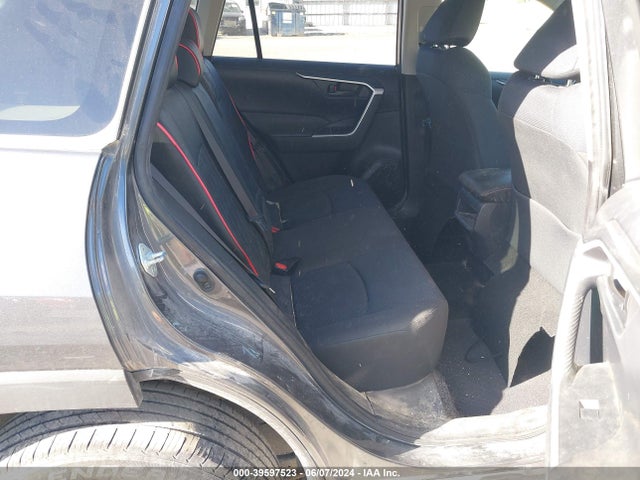 Toyota RAV4 LE 2019 JTMH1RFV1KD032331 Image 8
