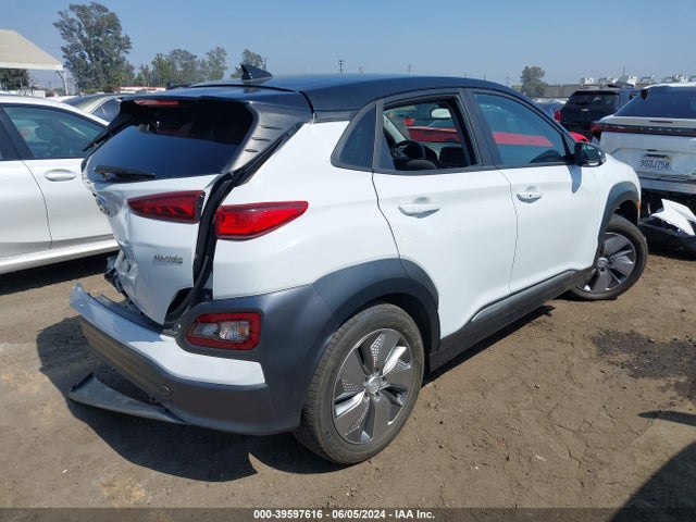 KM8K23AG9MU104531 Hyundai Kona Electric Sel