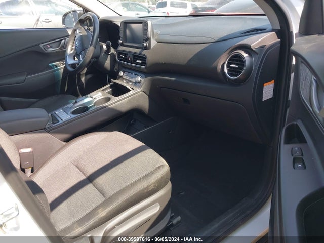 KM8K23AG9MU104531 Hyundai Kona Electric Sel