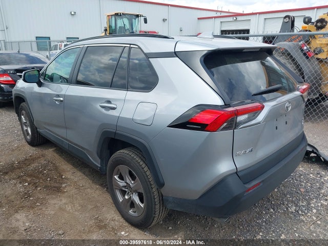 Toyota Rav4 Xle 2022 2T3P1RFV4NW265543 Image 3