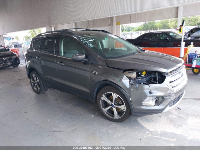 Ford ESCAPE SE 2017 1FMCU0GD3HUF02351 Image 1