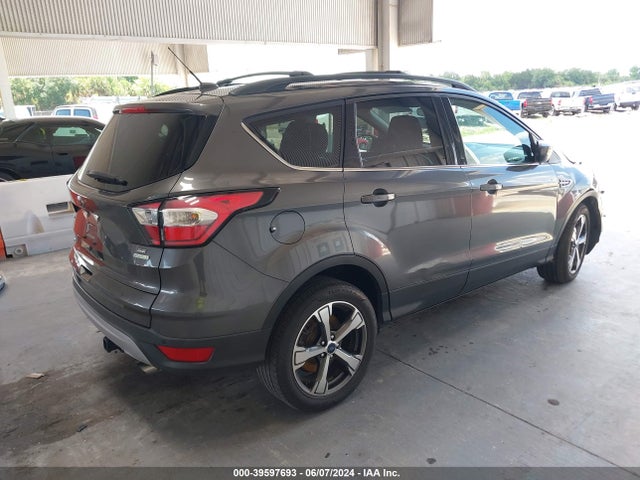 Ford ESCAPE SE 2017 1FMCU0GD3HUF02351 Image 4