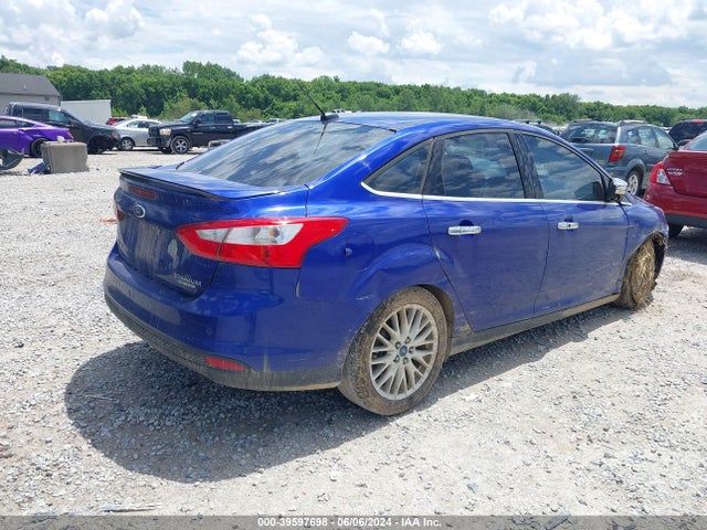 Ford Focus Titanium 2014 1FADP3J28EL233568 Image 4