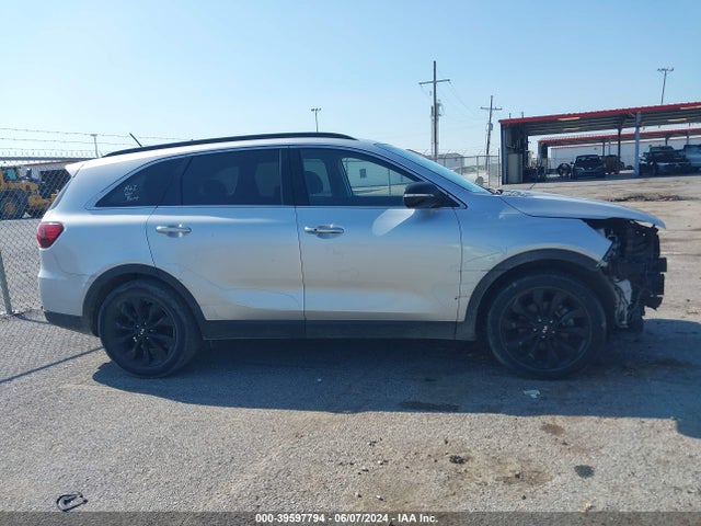 KIA Sorento 3.3l S 2020 5XYPG4A58LG702965 Image 14