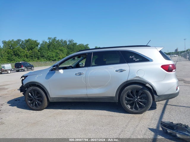 KIA Sorento 3.3l S 2020 5XYPG4A58LG702965 Image 15