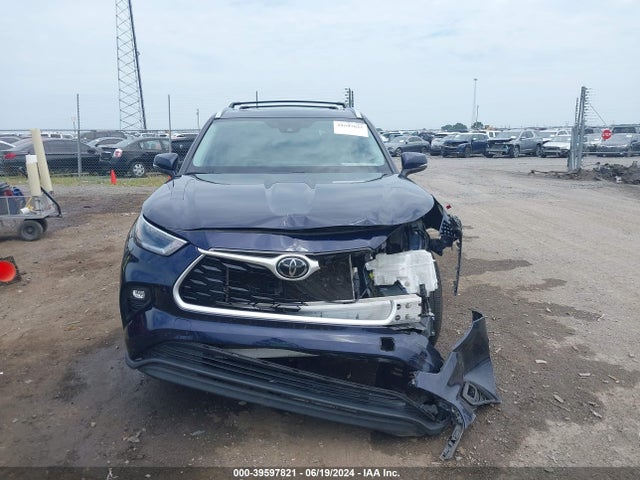 Toyota Highlander Xle 2021 5TDGZRAH1MS535712 Image 12
