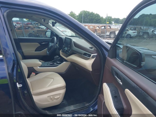 Toyota Highlander Xle 2021 5TDGZRAH1MS535712 Image 5
