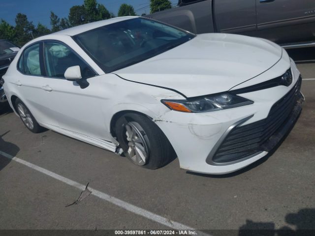 Auction sale of the 2022 Toyota Camry Le, vin: 4T1C11AK0NU686326, lot number: 39597861