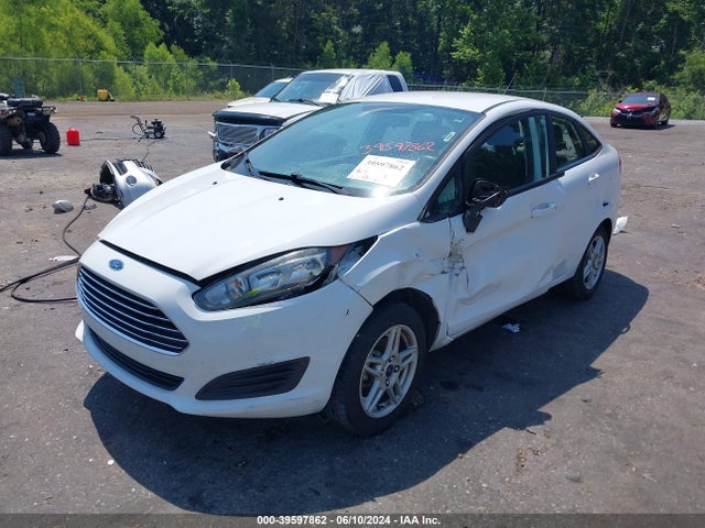 Ford FIESTA SE 2018 3FADP4BJ1JM138466 Image 2