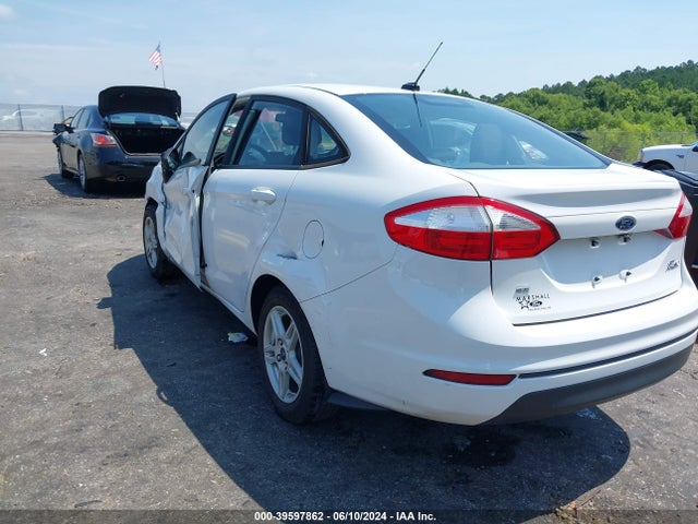 Ford FIESTA SE 2018 3FADP4BJ1JM138466 Image 3