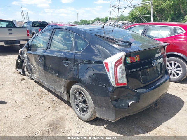 Toyota Prius Two 2015 JTDKN3DU5F1873786 Image 17
