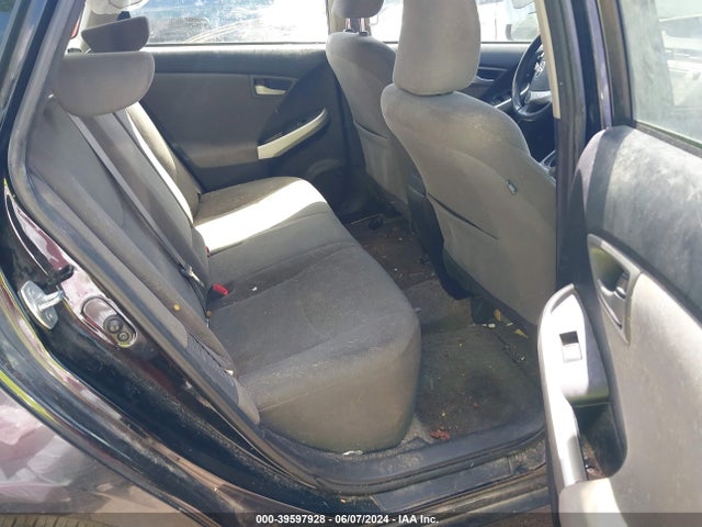 Toyota Prius Two 2015 JTDKN3DU5F1873786 Image 8