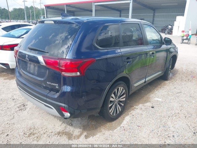 JA4AD3A32KZ005843 Mitsubishi Outlander Se