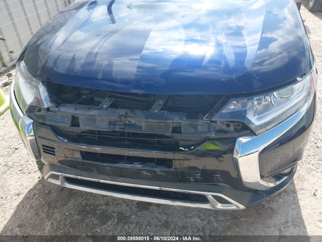 JA4AD3A32KZ005843 Mitsubishi Outlander Se