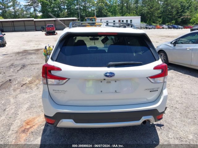 JF2SKAWC4KH454302 Subaru Forester Touring