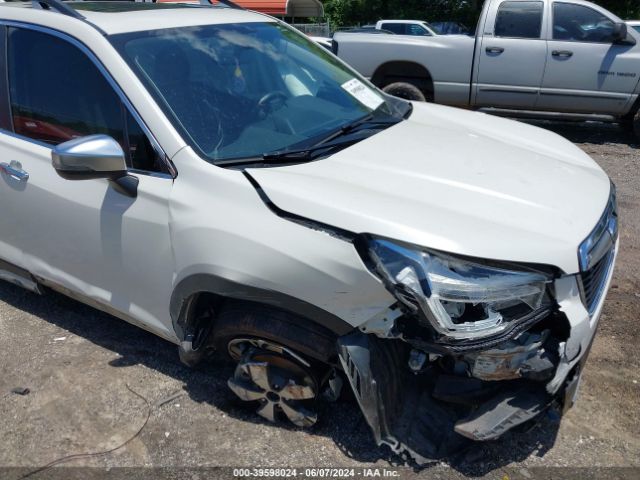 JF2SKAWC4KH454302 Subaru Forester Touring
