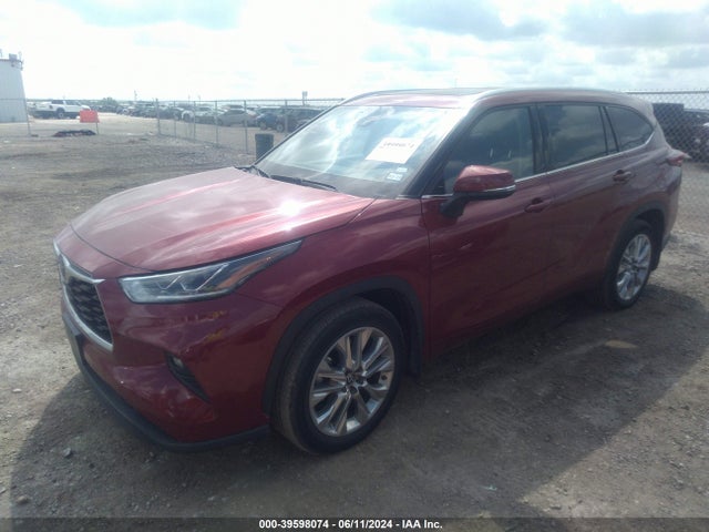 Toyota Highlander Limited 2023 5TDKDRAH5PS020404 Image 2