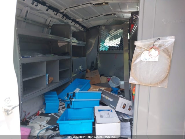 Chevrolet Express 2500 Work Van 2019 1GCWGAFP6K1365506 Image 8