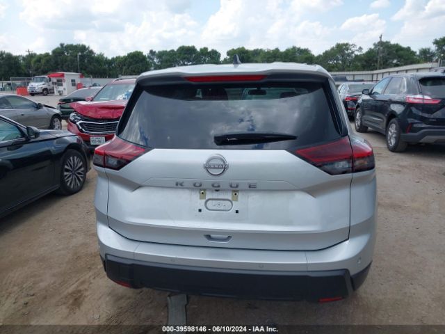 5N1BT3AA5RC703089 Nissan Rogue S Fwd