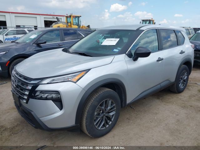 5N1BT3AA5RC703089 Nissan Rogue S Fwd