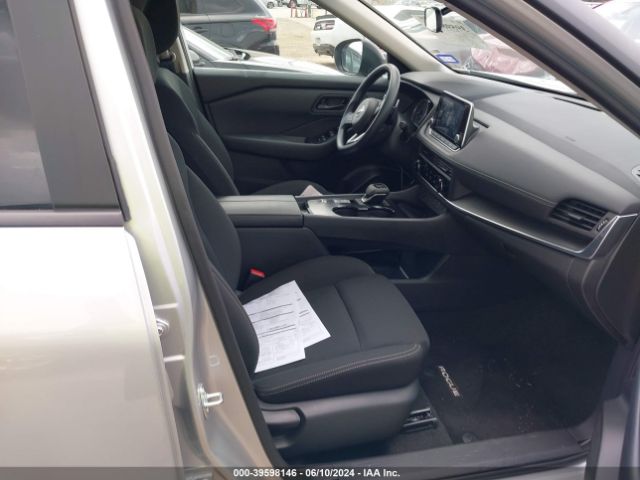 5N1BT3AA5RC703089 Nissan Rogue S Fwd