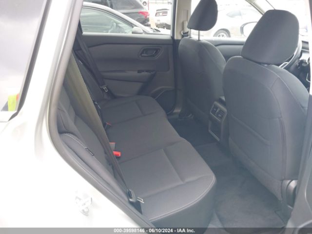 5N1BT3AA5RC703089 Nissan Rogue S Fwd