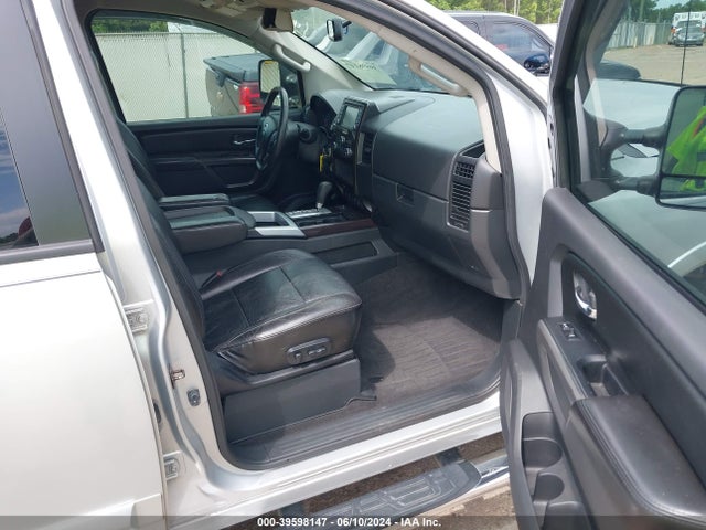 Nissan Titan Sl 2015 1N6AA0EC1FN514386 Image 5