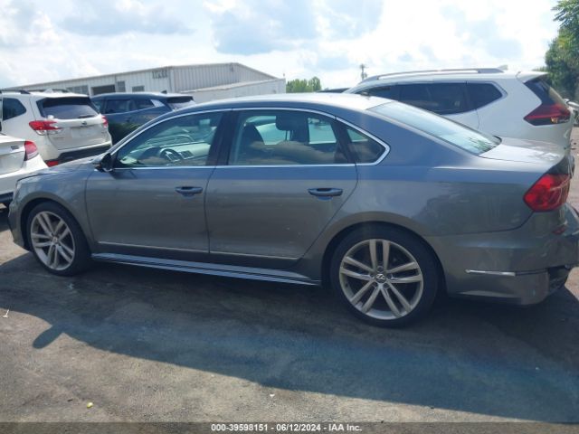 1VWAT7A3XGC041478 Volkswagen Passat 1.8t R-line