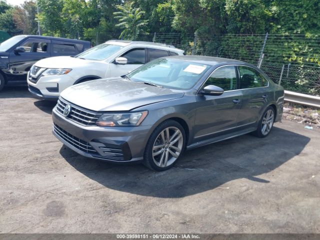 1VWAT7A3XGC041478 Volkswagen Passat 1.8t R-line