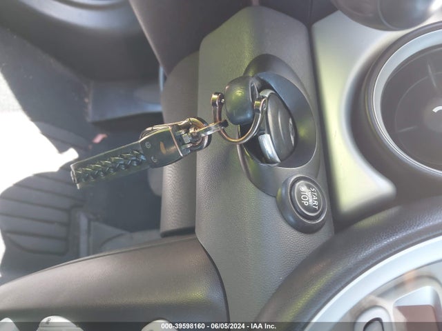 2009 MINI COOPER WMWMF33549TW74413 Photo 10