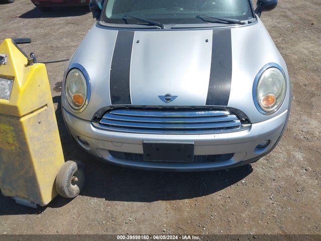 2009 MINI COOPER WMWMF33549TW74413 Photo 5
