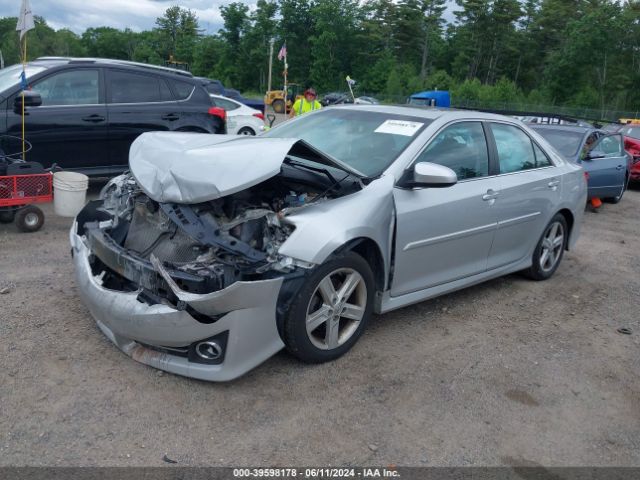 4T1BF1FK1EU795965 Toyota CAMRY SE