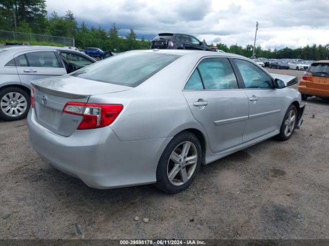 4T1BF1FK1EU795965 Toyota CAMRY SE