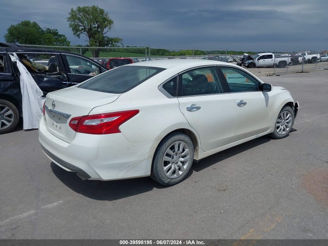 Nissan Altima 2.5 S 2017 1N4AL3AP6HC166659 Image 4