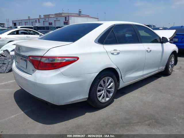 Toyota CAMRY LE 2017 4T1BF1FK6HU432436 Image 4