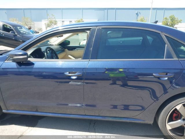 1VWAT7A30FC071300 Volkswagen Passat 1.8t Wolfsburg Edition