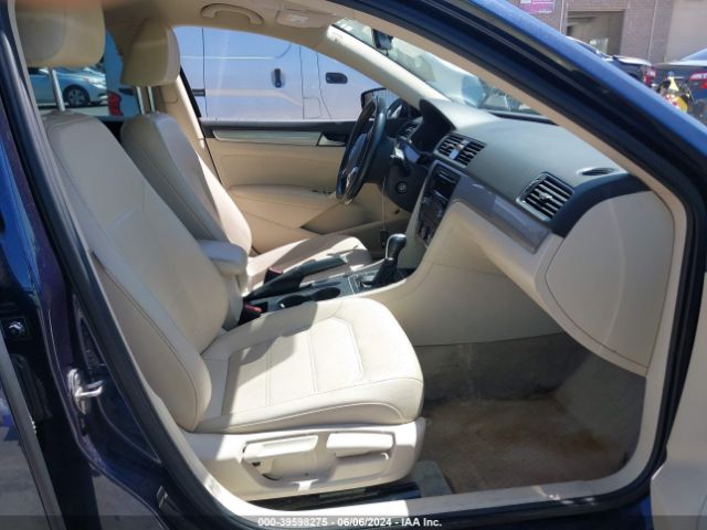 1VWAT7A30FC071300 Volkswagen Passat 1.8t Wolfsburg Edition