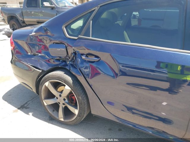 1VWAT7A30FC071300 Volkswagen Passat 1.8t Wolfsburg Edition