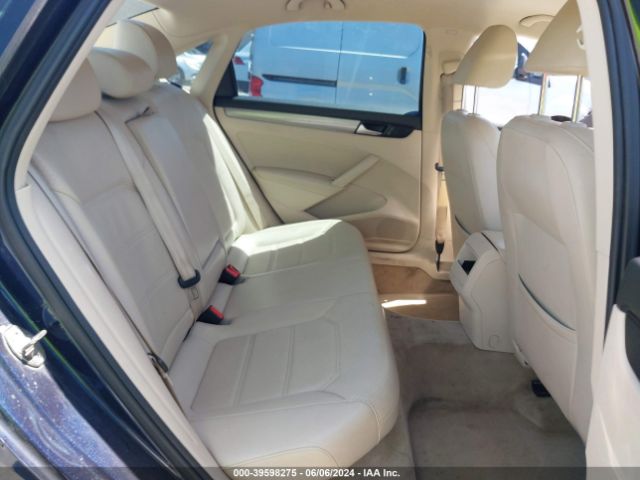 1VWAT7A30FC071300 Volkswagen Passat 1.8t Wolfsburg Edition
