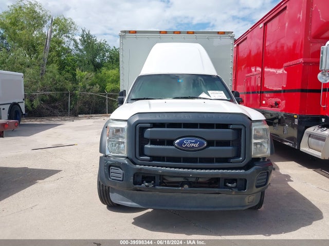 1FDUF5GT1GEA30033 Ford F-550 Chassis Xl