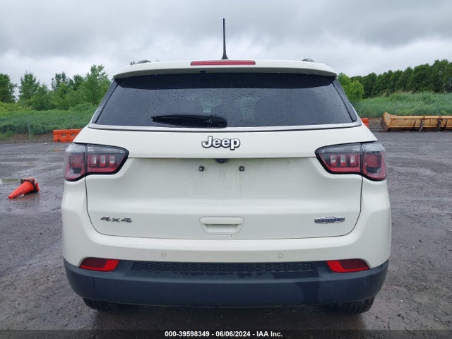 3C4NJDBB7JT333311 Jeep Compass Latitude 4x4