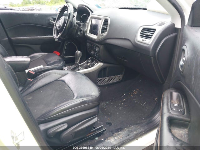 3C4NJDBB7JT333311 Jeep Compass Latitude 4x4