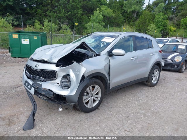 KIA Sportage Lx 2018 KNDPMCAC3J7395944 Image 2