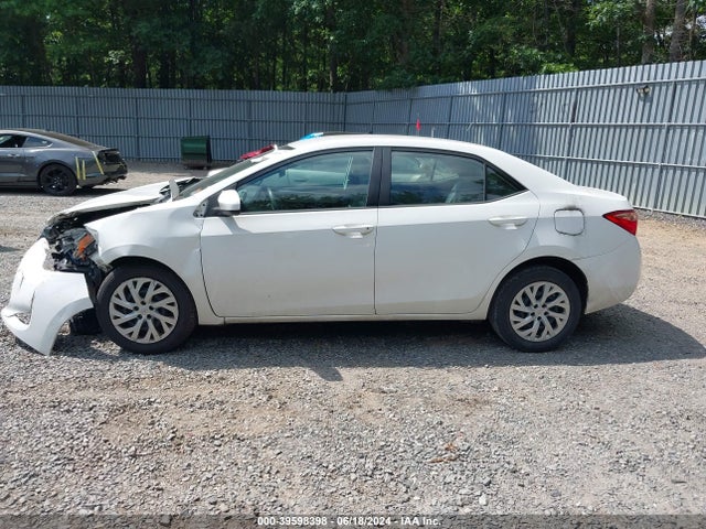 Toyota COROLLA LE 2017 5YFBURHE1HP730146 Image 14