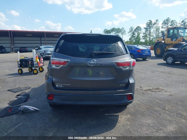 Toyota Highlander Xle V6 2014 5TDKKRFHXES031393 Image 16