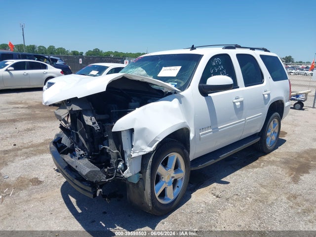 Chevrolet Tahoe Lt 2014 1GNSCBE09ER129580 Image 2