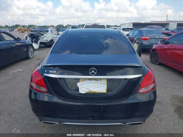 55SWF4JB4GU106431 Mercedes-Benz C 300 Luxury/sport