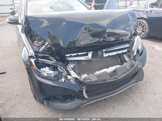 55SWF4JB4GU106431 Mercedes-Benz C 300 Luxury/sport